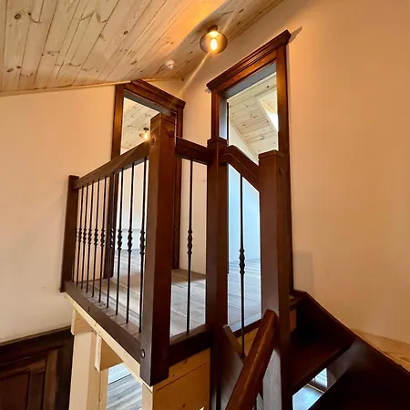 Dworek Wdzydze Apartment Przytarnia