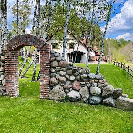 Dworek Wdzydze アパート