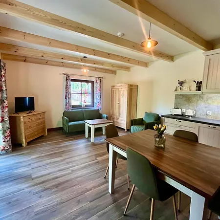 아파트 Dworek Wdzydze