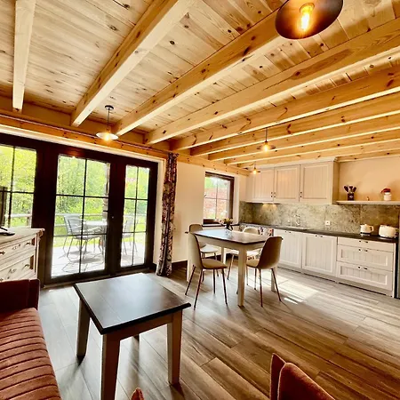 Dworek Wdzydze * Przytarnia