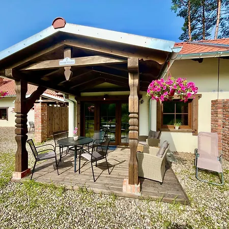 Dworek Wdzydze Apartment Przytarnia
