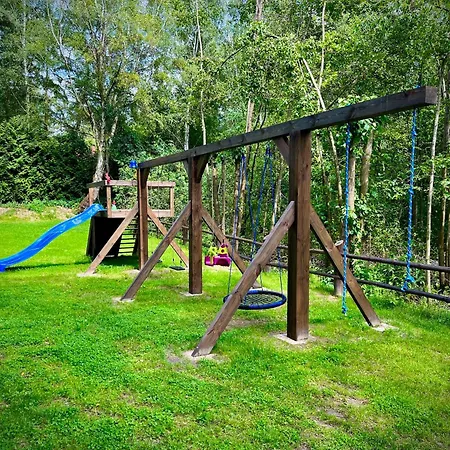 Dworek Wdzydze Apartment Przytarnia