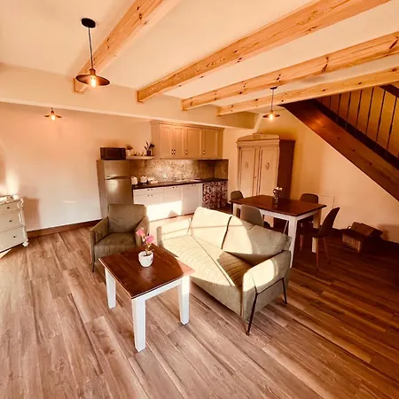 Dworek Wdzydze דירה *