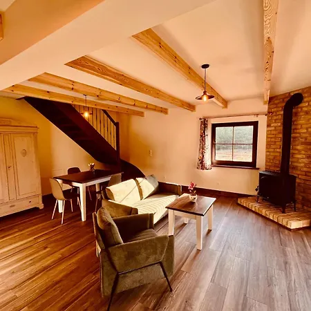 아파트 Dworek Wdzydze